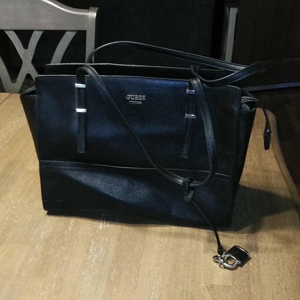 Guess purse